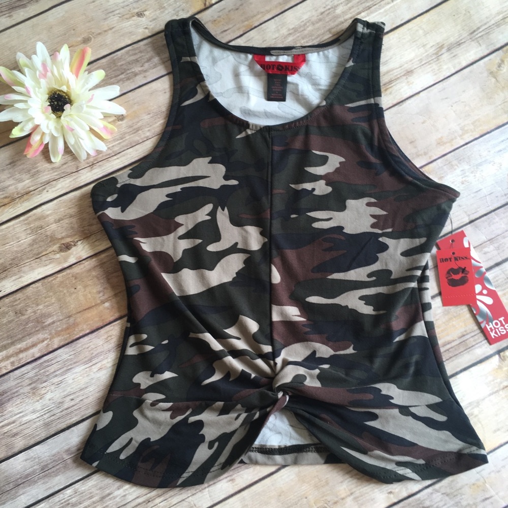 Camo Print Twist Crop Tank - Picture 8 of 8